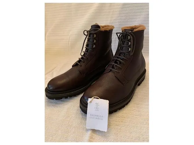 Brunello Cucinelli Botas de invierno de piel de ciervo Castaño 