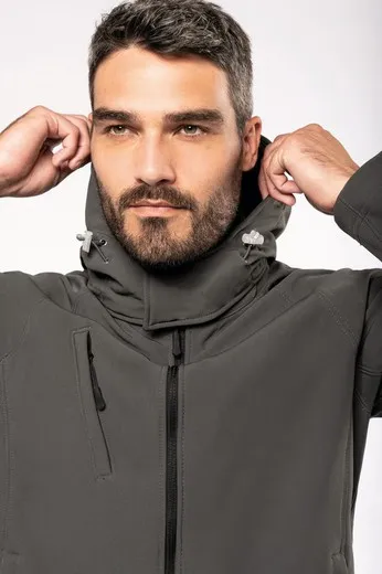 CHAQUETA SOFTSHELL CON CAPUCHA EXTRAIBLE HOMBRE