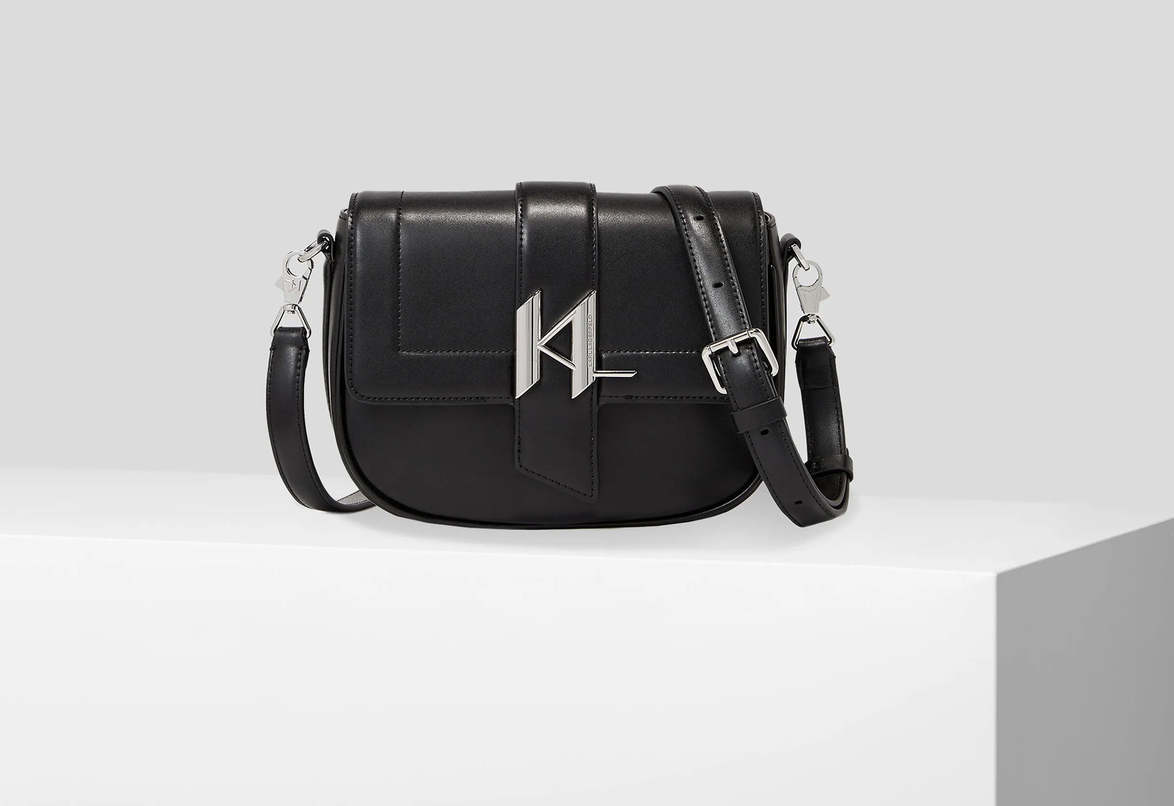 Karl Lagerfeld K Signature Bolso de cuero para mujer en negro