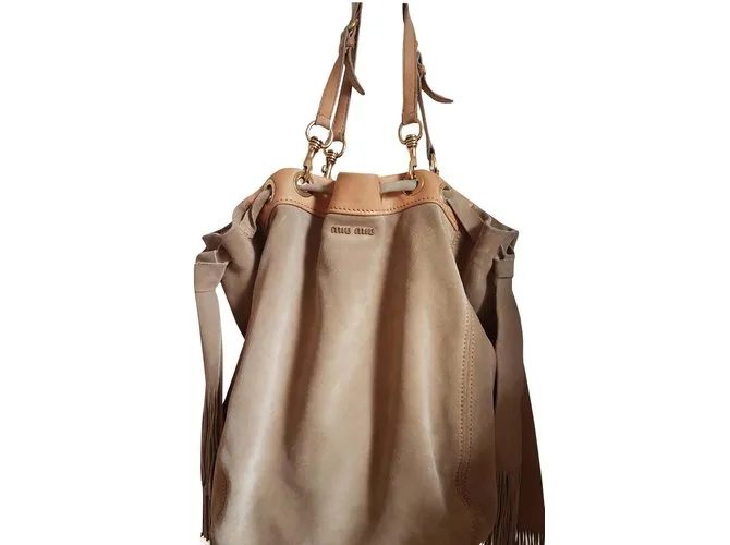 Miu Miu Bolsos de mano Beige 