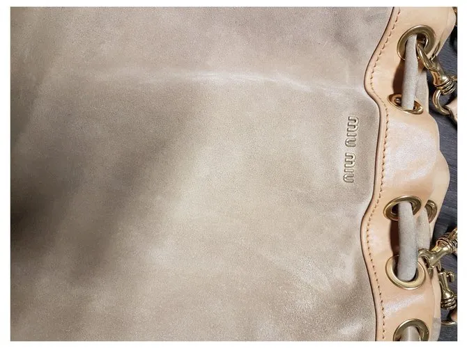 Miu Miu Bolsos de mano Beige 