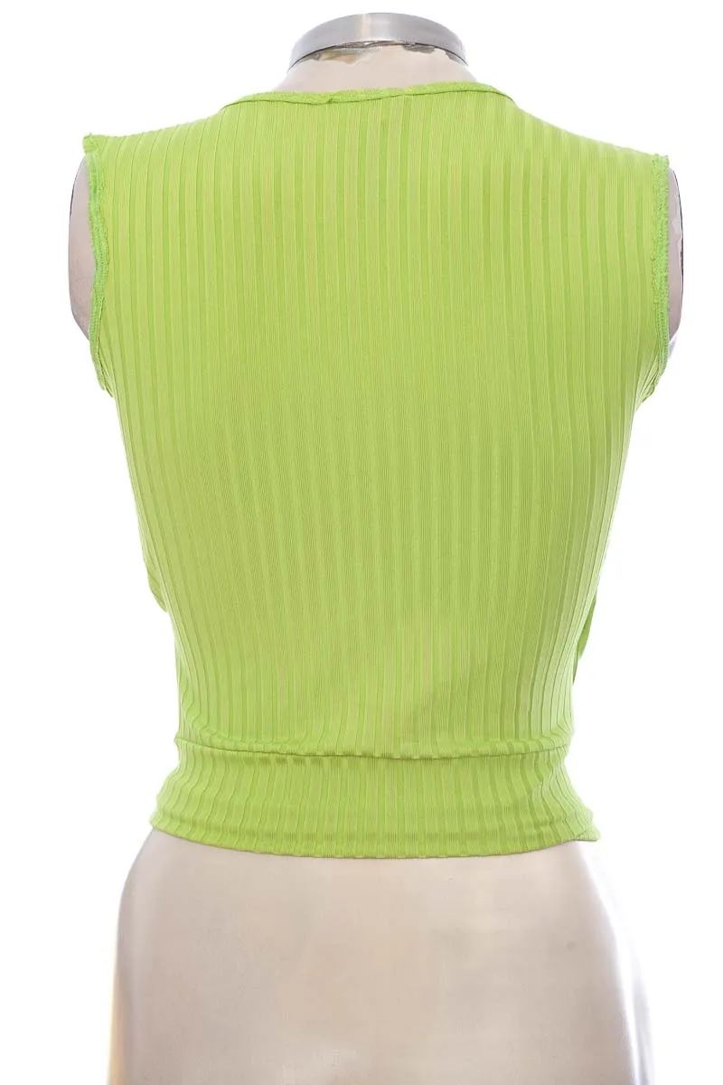 Top / Camiseta color Verde - Closeando