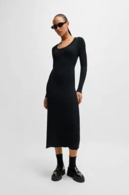 Vestido midi slim fit con estructura de canalé irregular