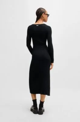 Vestido midi slim fit con estructura de canalé irregular