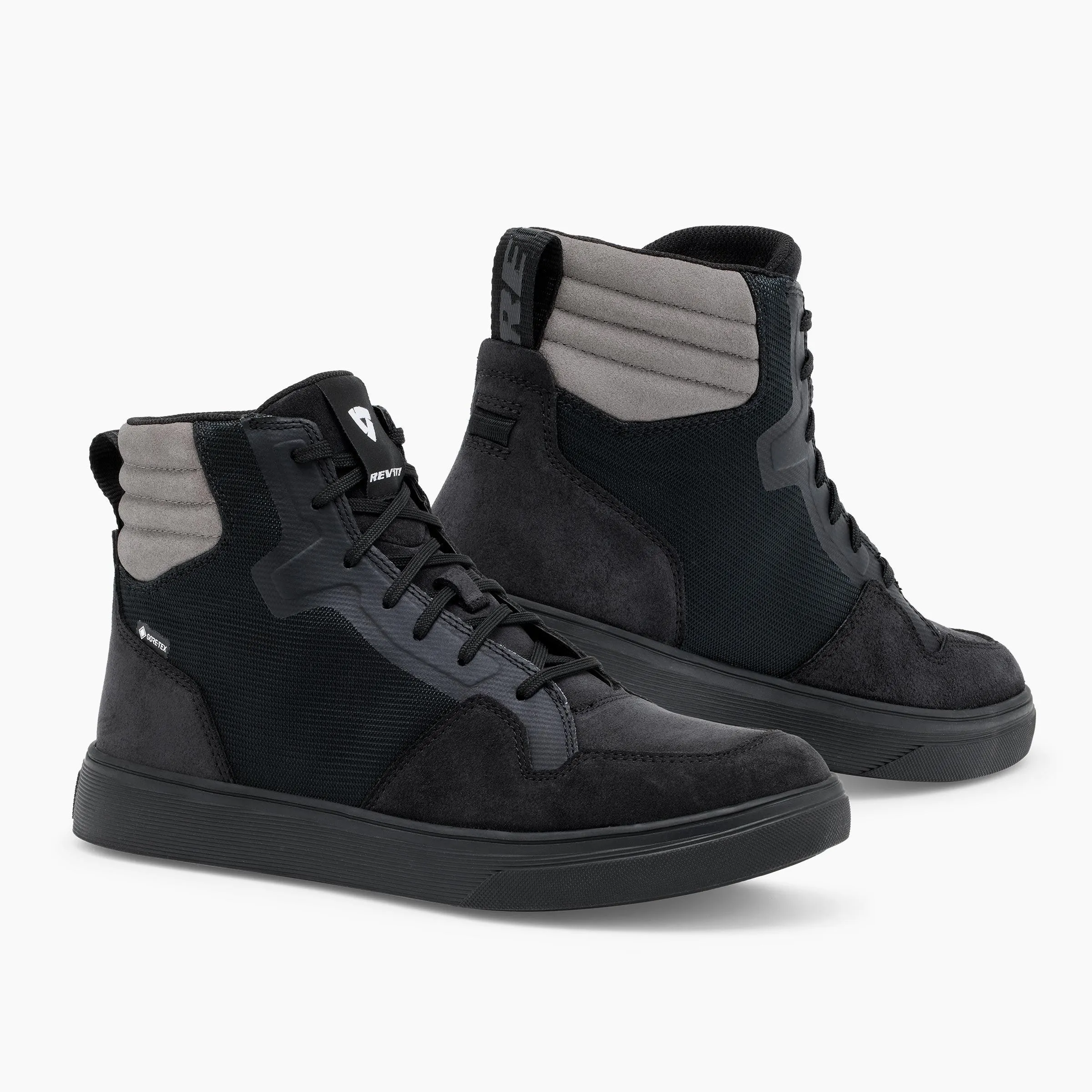 Zapatillas deportivas de GORE-TEX que mezclan el estilo informal con el alto rendimiento