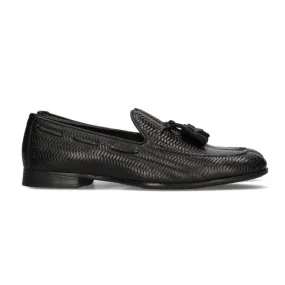 Zapato borlas trenzado negro